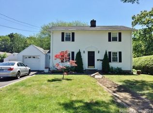 141 Joffre Ave, Stamford, CT 06905