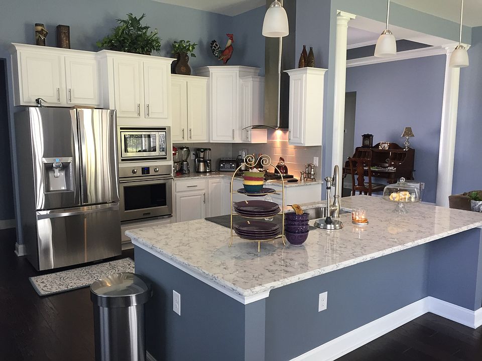 2nd image of 188 Viareggio Road