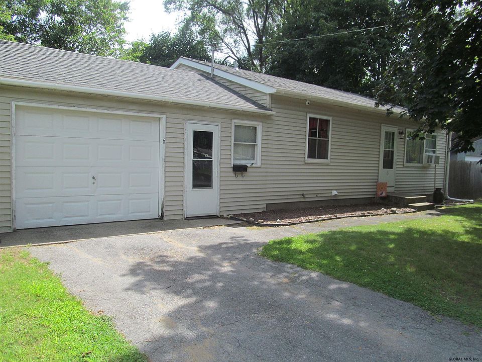 1st image of 6 Meadow Ln
