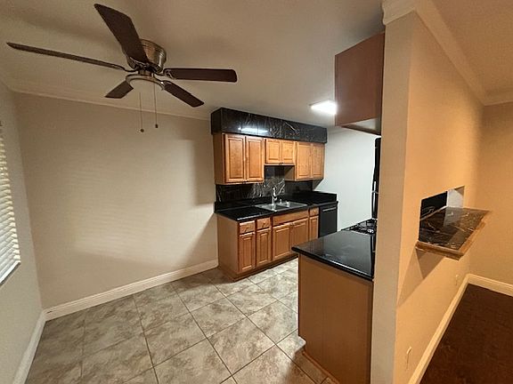 5th image of 2205 1/2 Grand Ave
