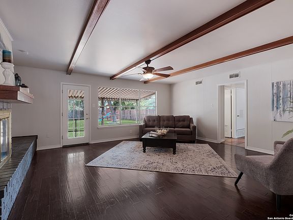 5th image of 922 MOUNT KISCO DR