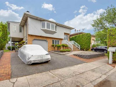 45 Millridge Rd, Secaucus, NJ, 07094