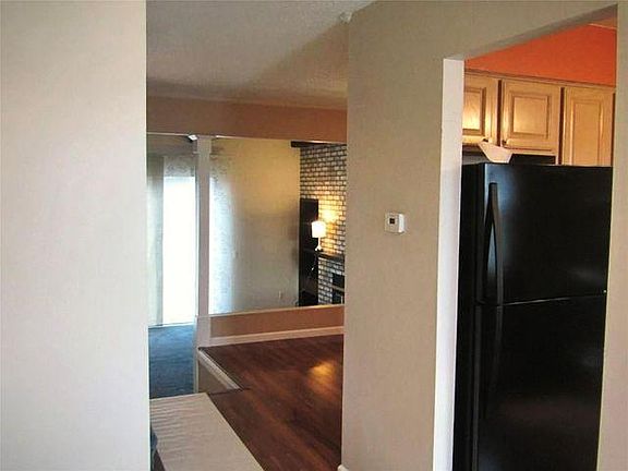 5th image of 19765 Hayes Ct