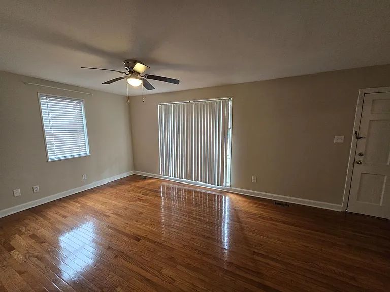 Unit Photo