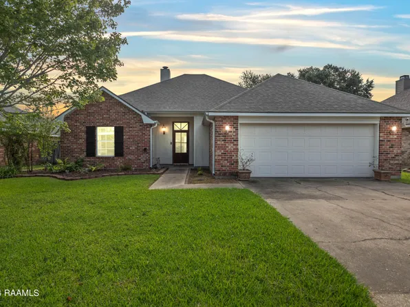 110 Tulip Tree Ln, Broussard, LA 70518