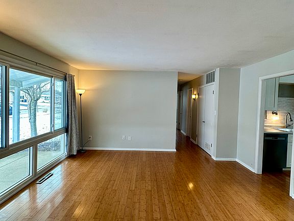 5th image of 3708 Westbrook Dr