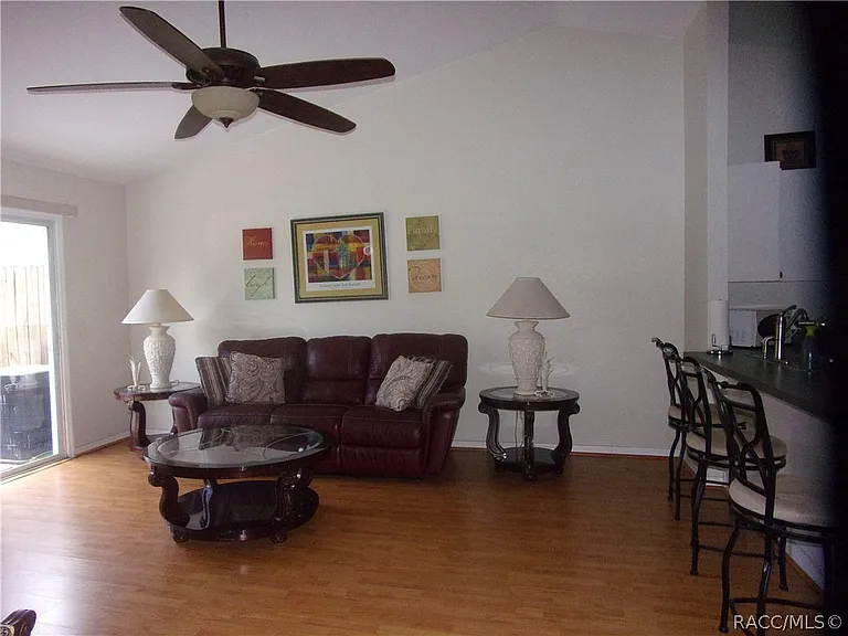 2007 Colonade St — Photo 5