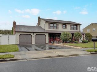 19 N Rhoda St, Monroe Township, NJ 08831