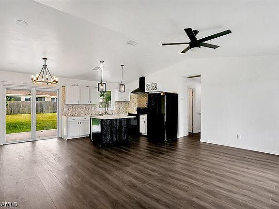2nd image of 2201 SE 8th Pl