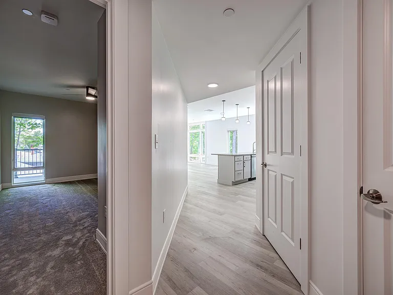 2059 Lafayette Rd #204 — Photo 13