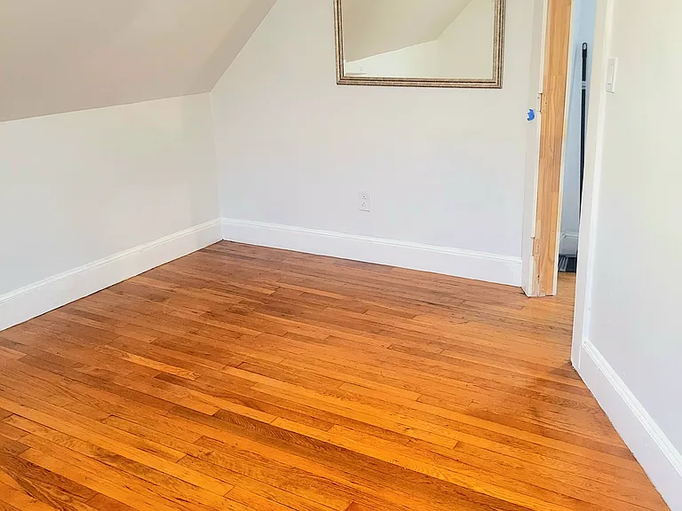 35 Bailey St #2 — Photo 4