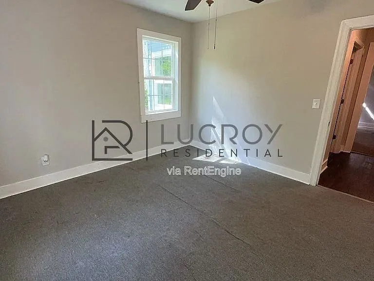 201 W Santa Clair St — Photo 10
