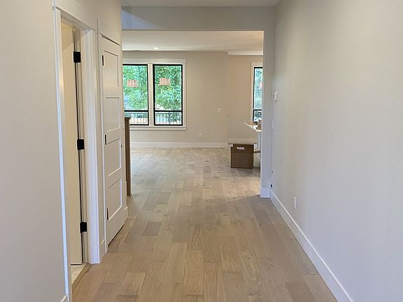 Entrance/Foyer>