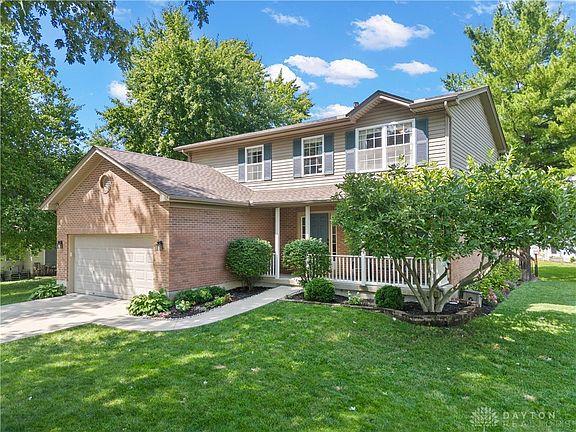 2nd image of 380 Bunchberry Dr