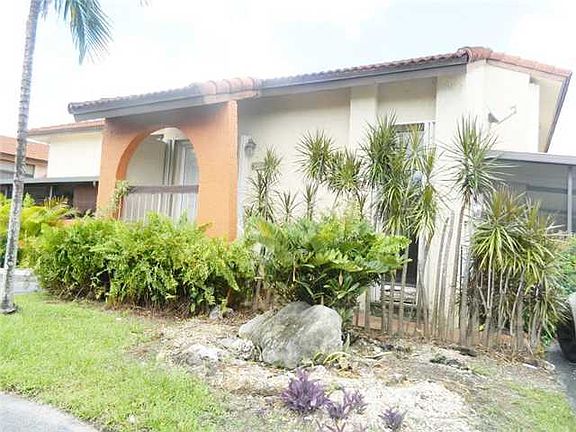 2nd image of 9915 NW 9th St Cir APT 4