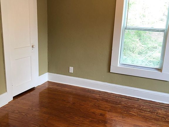 5th image of 349 Northside Dr #C