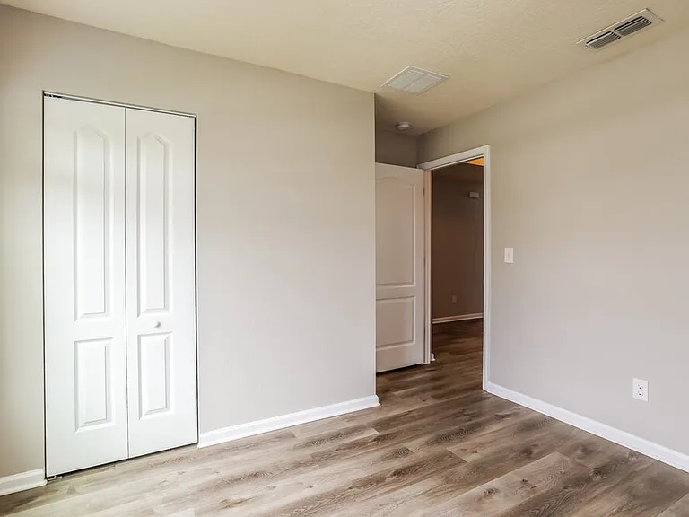 1944 Rock Springs Way — Photo 14
