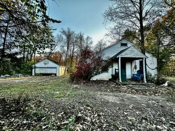 946 Pyle Rd, Clarksville, OH 45113