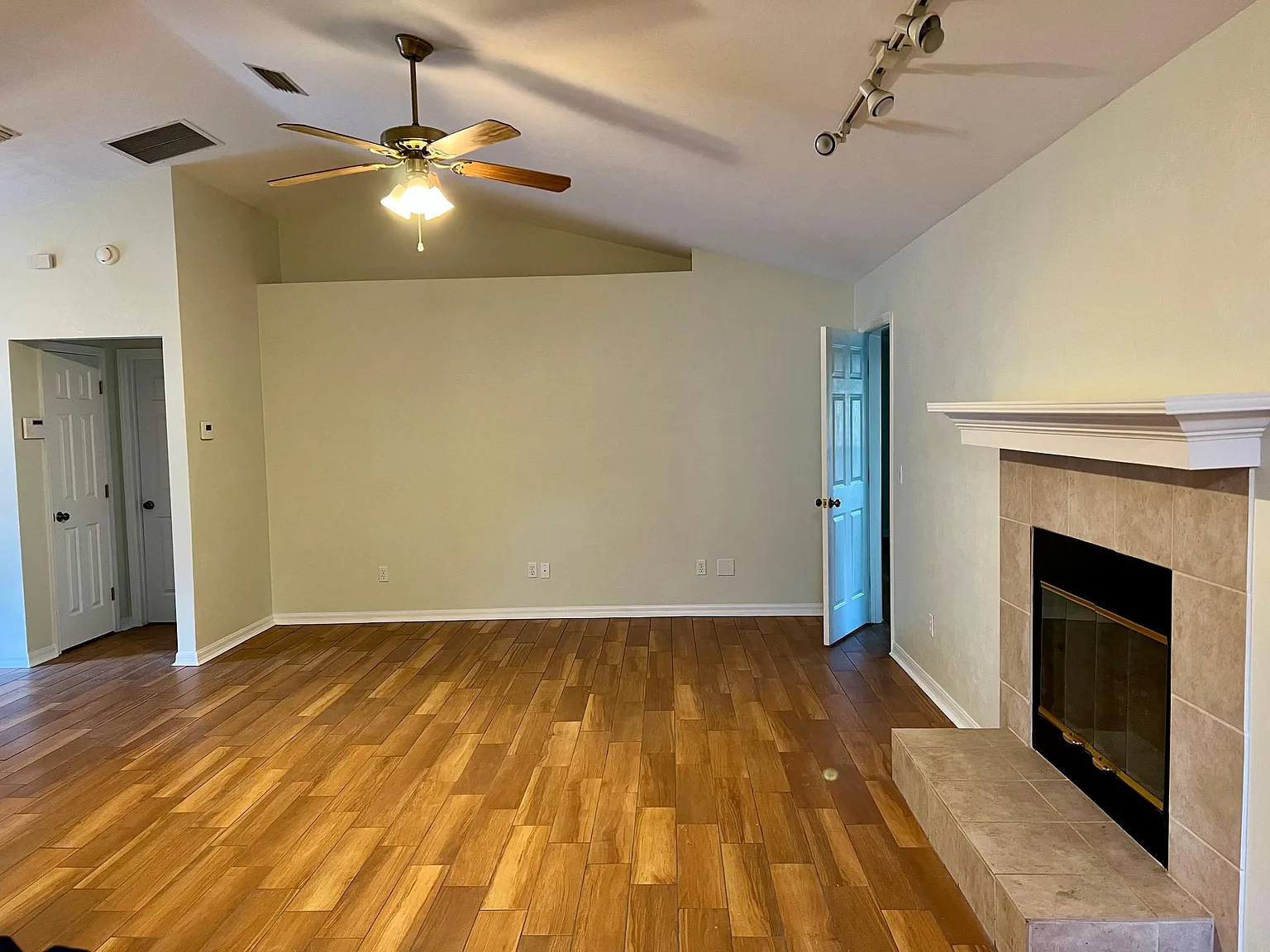 6341 SW 84th Ter — Photo 4