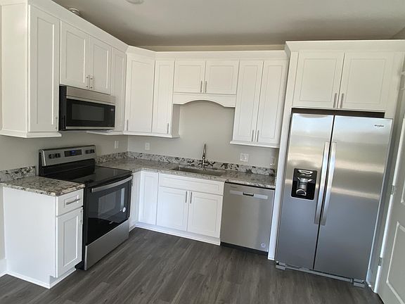 2nd image of 133 Briarfield Ave #B9