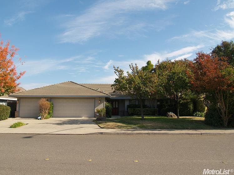 1st image of 81 Willow Glen Ave