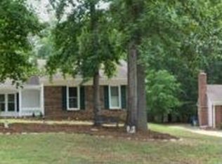 621 Creekwood Ct, Matthews, NC 28105