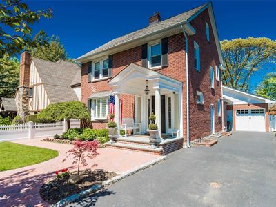 153 Powerhouse Rd, Roslyn Heights, NY, 11577