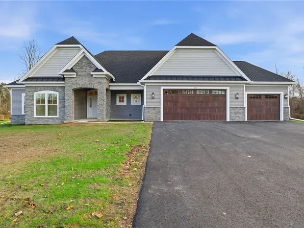 214 Willnick Cir, Rochester, NY 14626