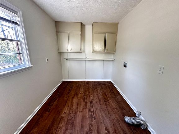 4th image of 1301 Haven Dr