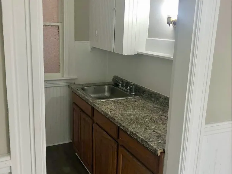 138 Orange St #3W — Photo 3