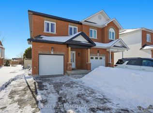 19 Dignard St, Russell, ON K0A1W1