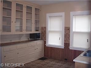 3rd image of 3415 Woodbridge Ave