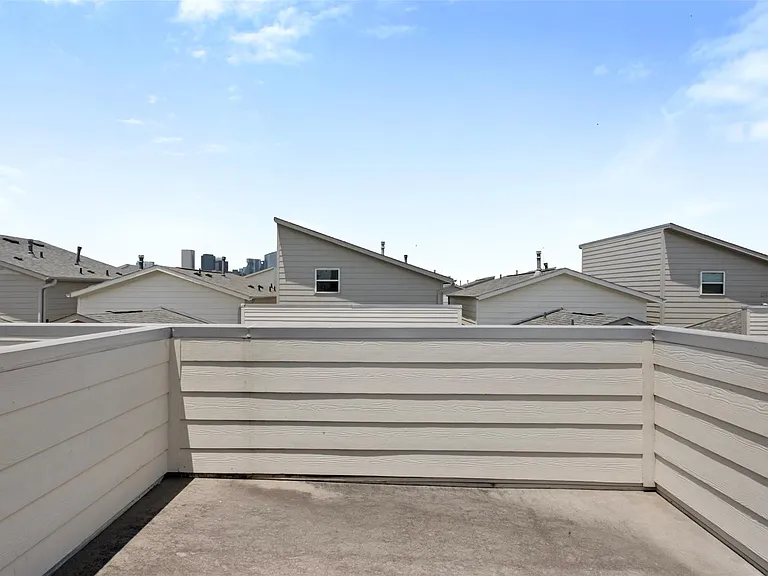 2737 Clinton Dr — Photo 24