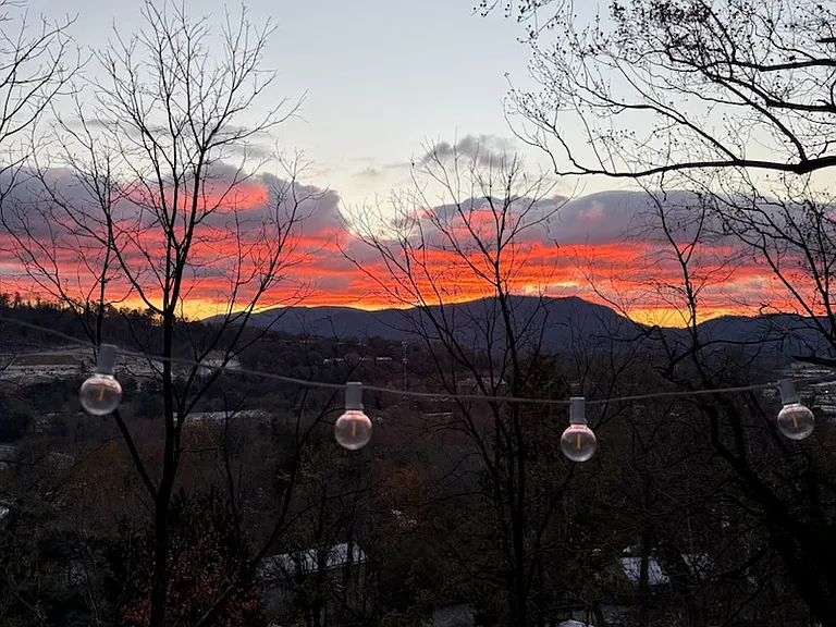 Sunrise Treehouse welcomes you.