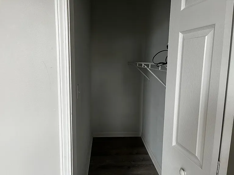 543 N Noble St — Photo 9