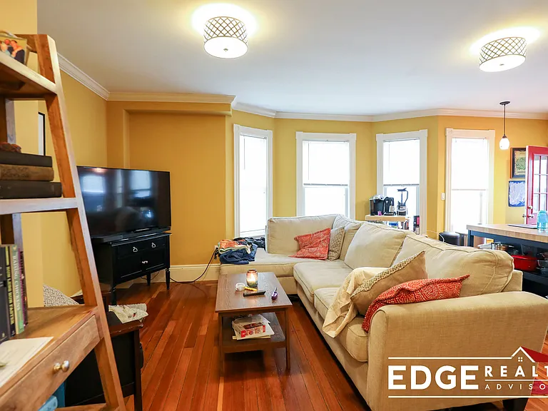 47 Capitol St #1 — Photo 6