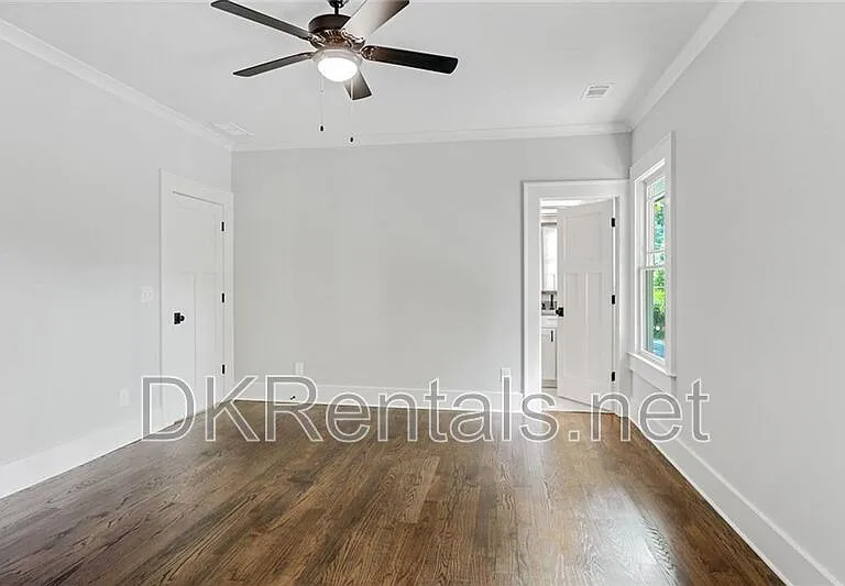 2272 Abby Ln NE — Photo 27