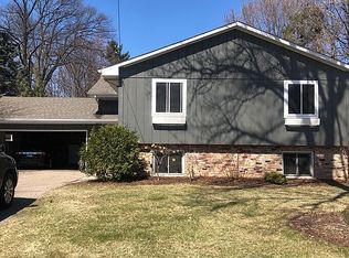 17120 11th Ave N, Plymouth, MN 55447