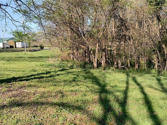 2nd image of Groth Rd