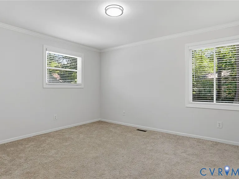9015 Covewood Rd — Photo 20