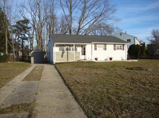 19 Alexander Ave, Manchester, NJ 08759