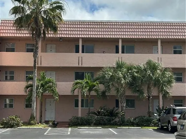 (undisclosed Address), Naples, FL 34105