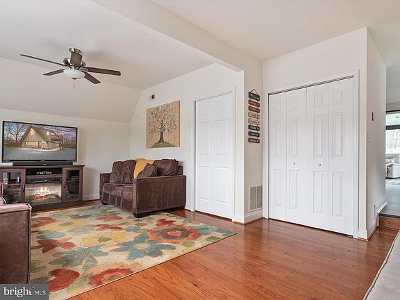 4th image of 601 McMagan Dr