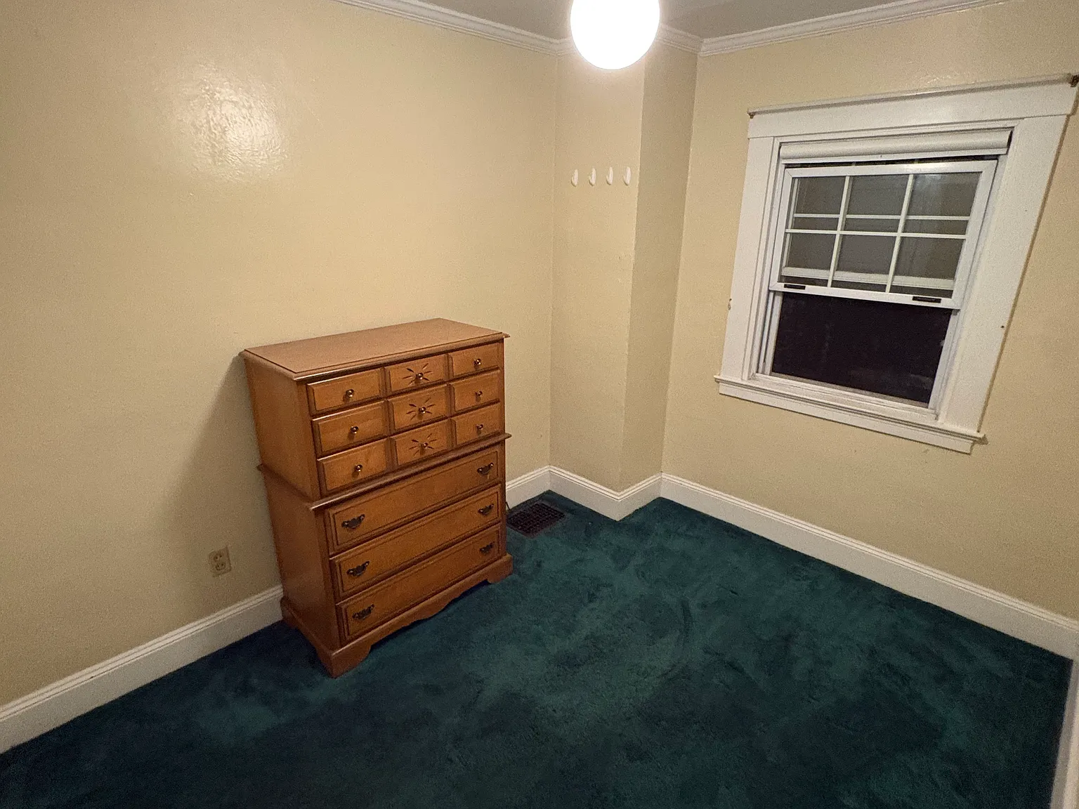 3 bed, 1140 sqft, $650 — Photo 3