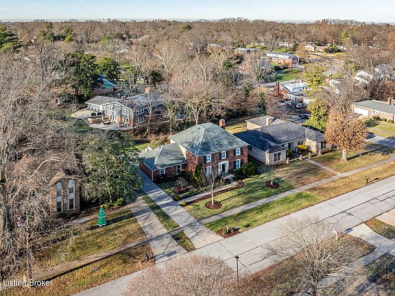 3rd image of 1912 Bainbridge Row Dr