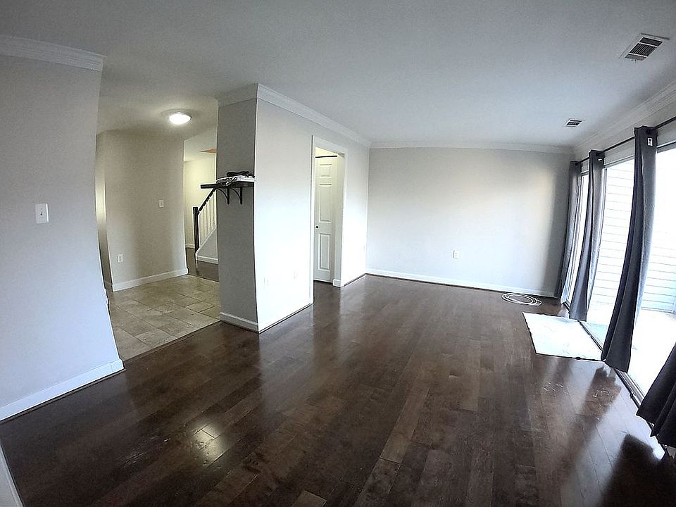 1st image of 8627 Sacramento Dr