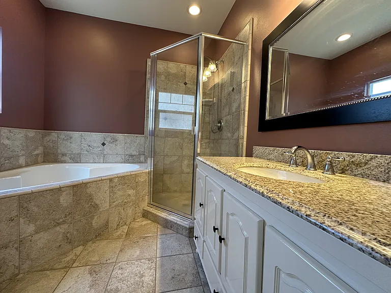 1833 Cabrillo Ave — Photo 7