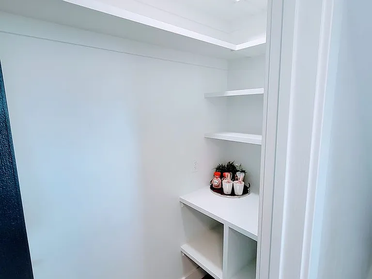 2251 E Lincoln Ln — Photo 18