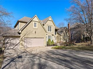 7613 Widmer Rd, Lenexa, KS 66216