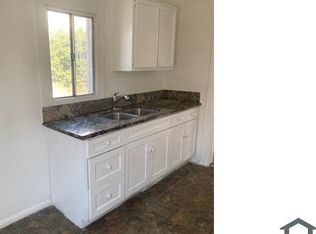 211 1/2 W Vernon Ave, Los Angeles, CA 90037